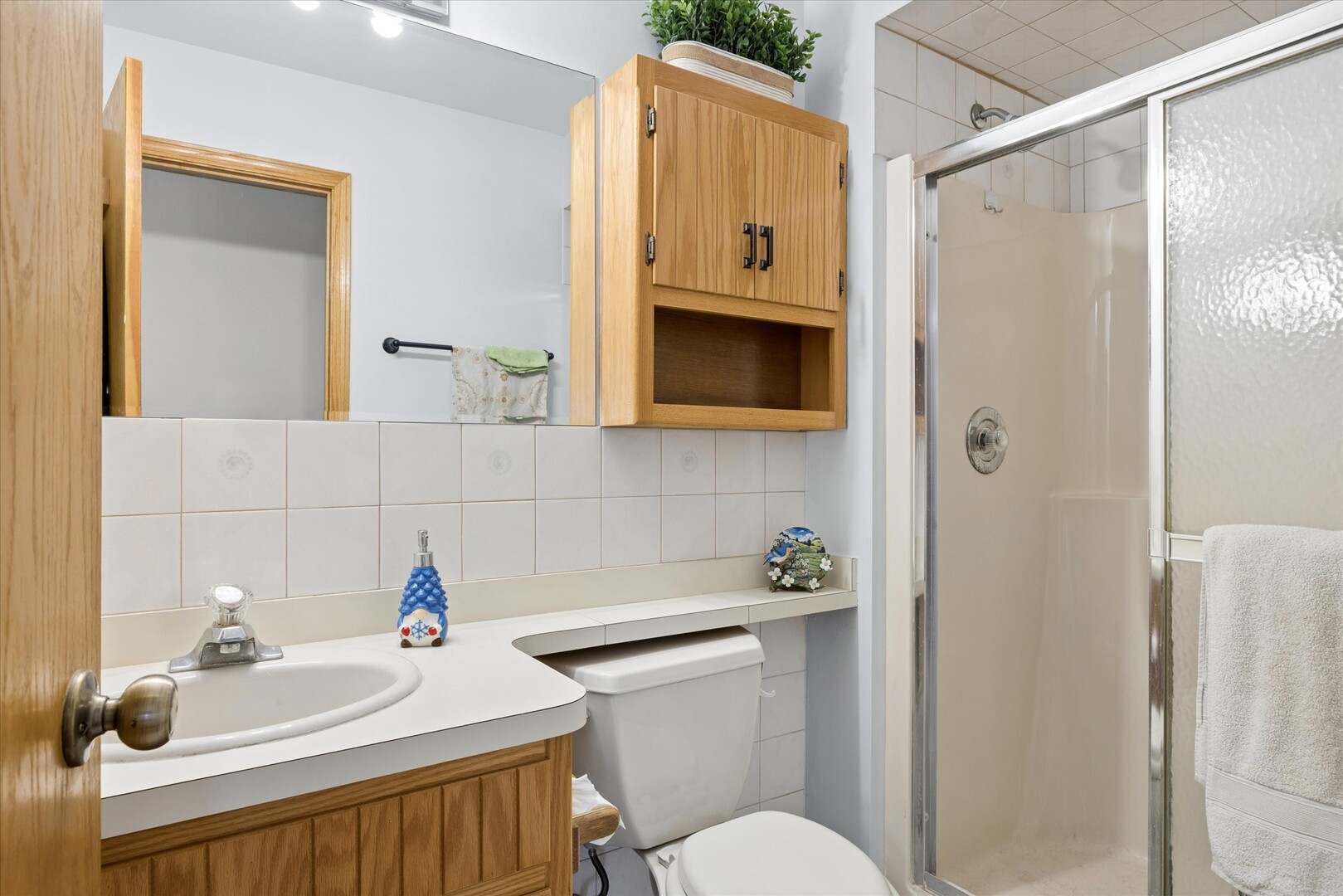 11131 Dineff Road Property Photo 17
