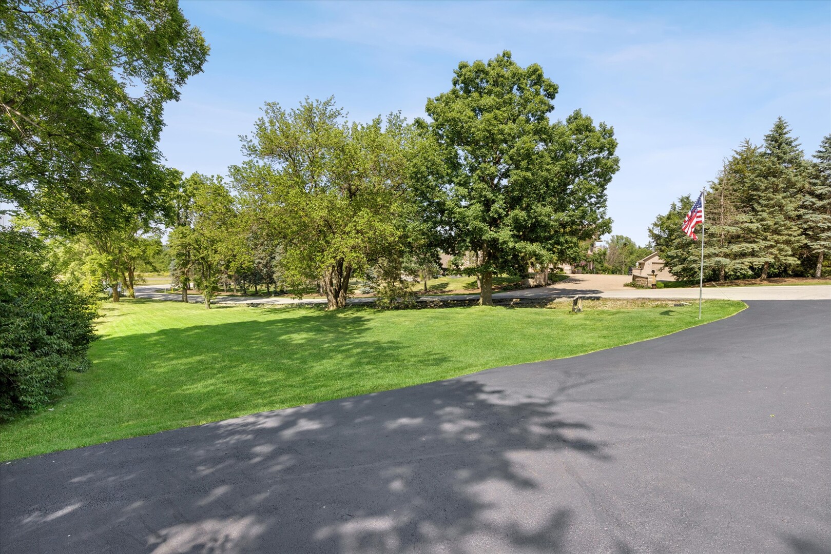 11131 Dineff Road Property Photo 31