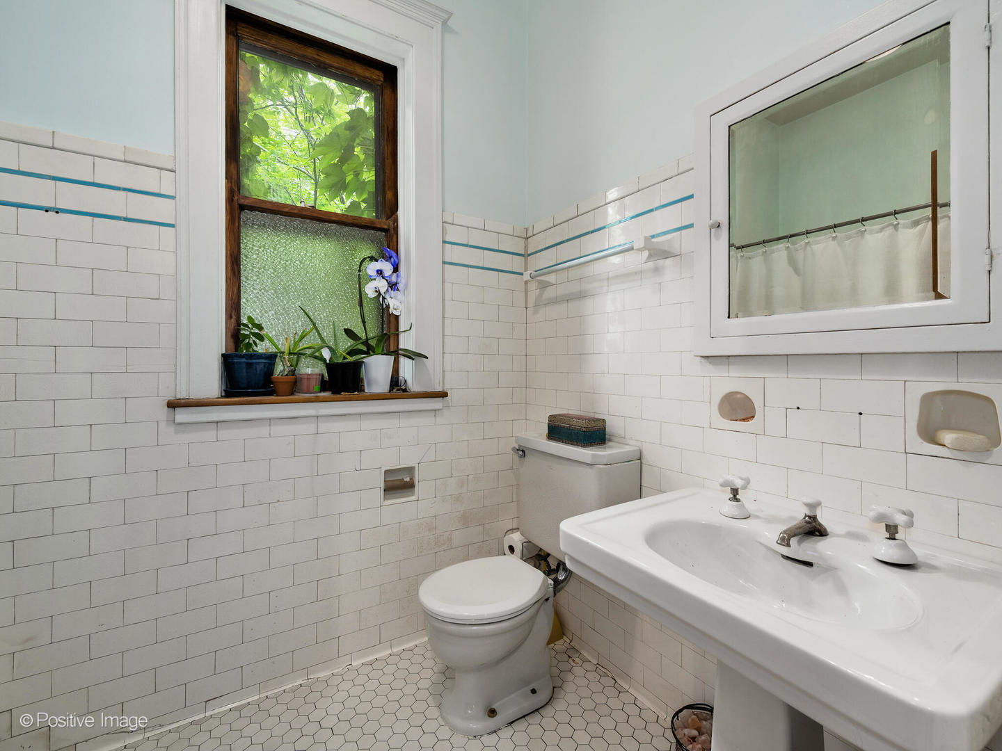 2330 N Kedzie Boulevard Property Photo 20