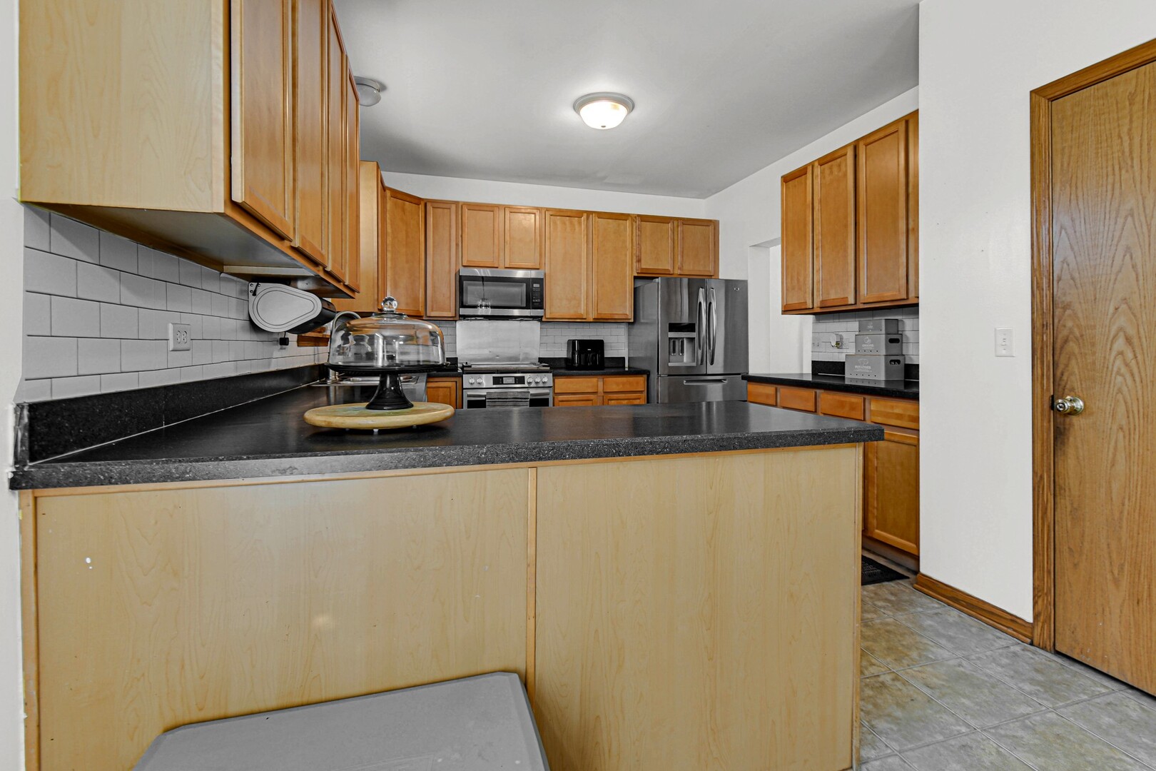 1806 Crestview Drive Property Photo 9