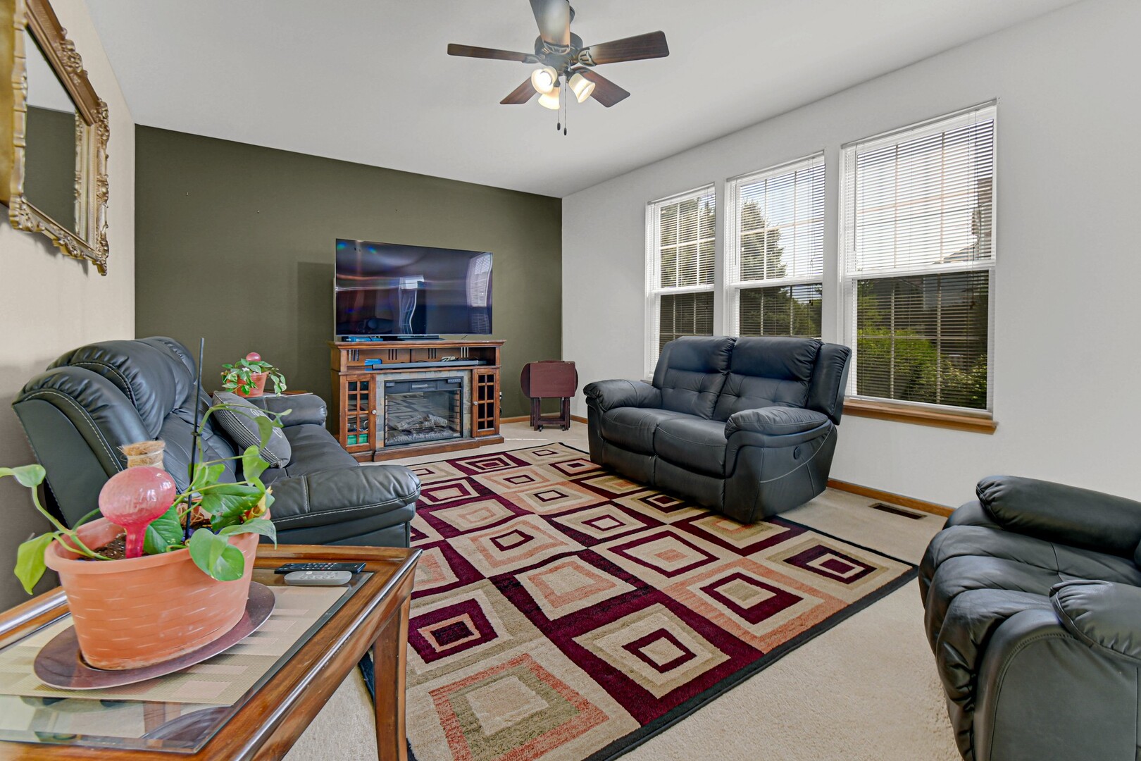 1806 Crestview Drive Property Photo 11