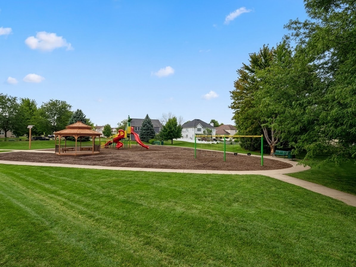 1806 Crestview Drive Property Photo 32