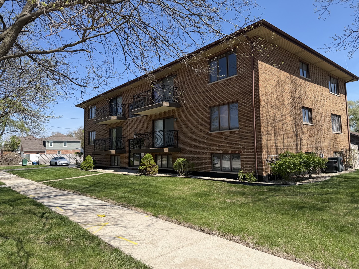 8659 Meade Avenue 1S Property Photo 1
