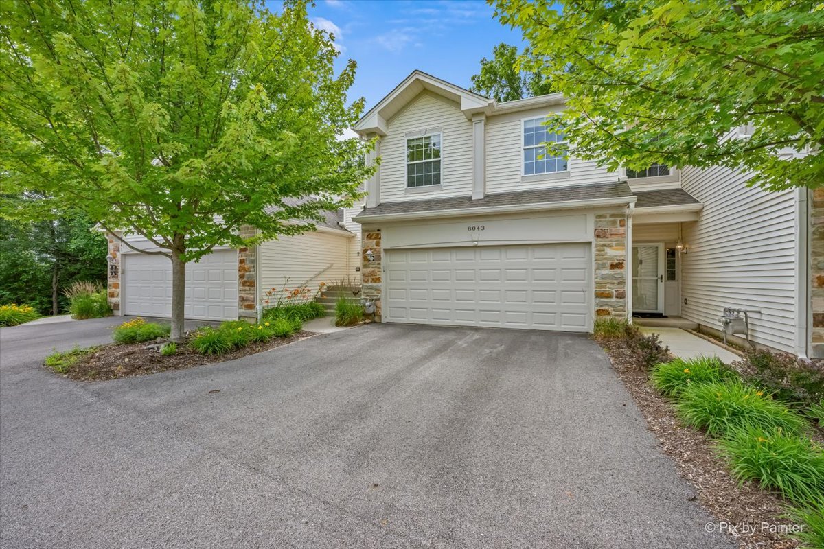 8043 Sierra Woods Lane 8043 Property Photo 1