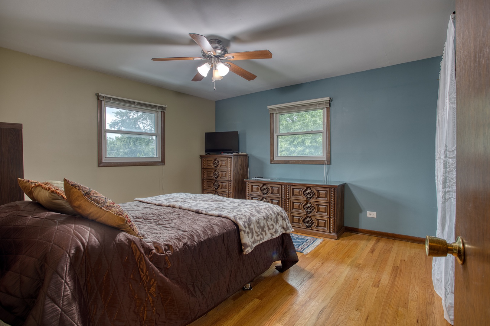 256 N Grace Street Property Photo 8