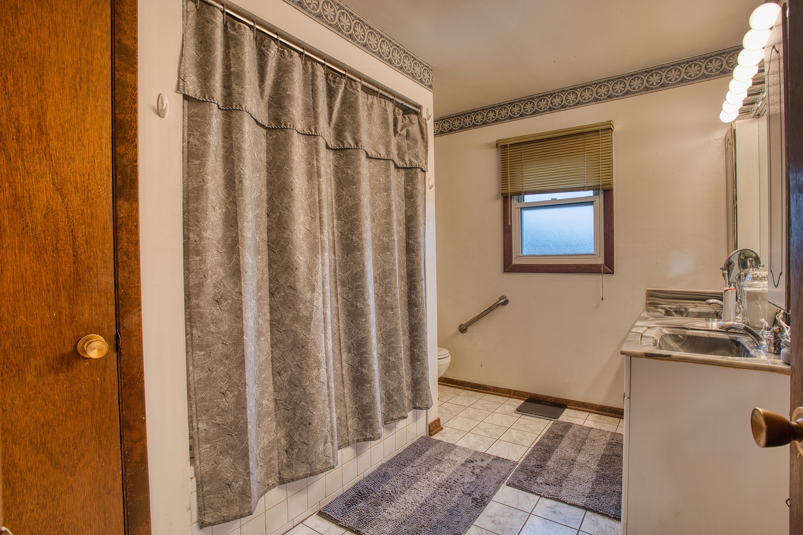 256 N Grace Street Property Photo 18