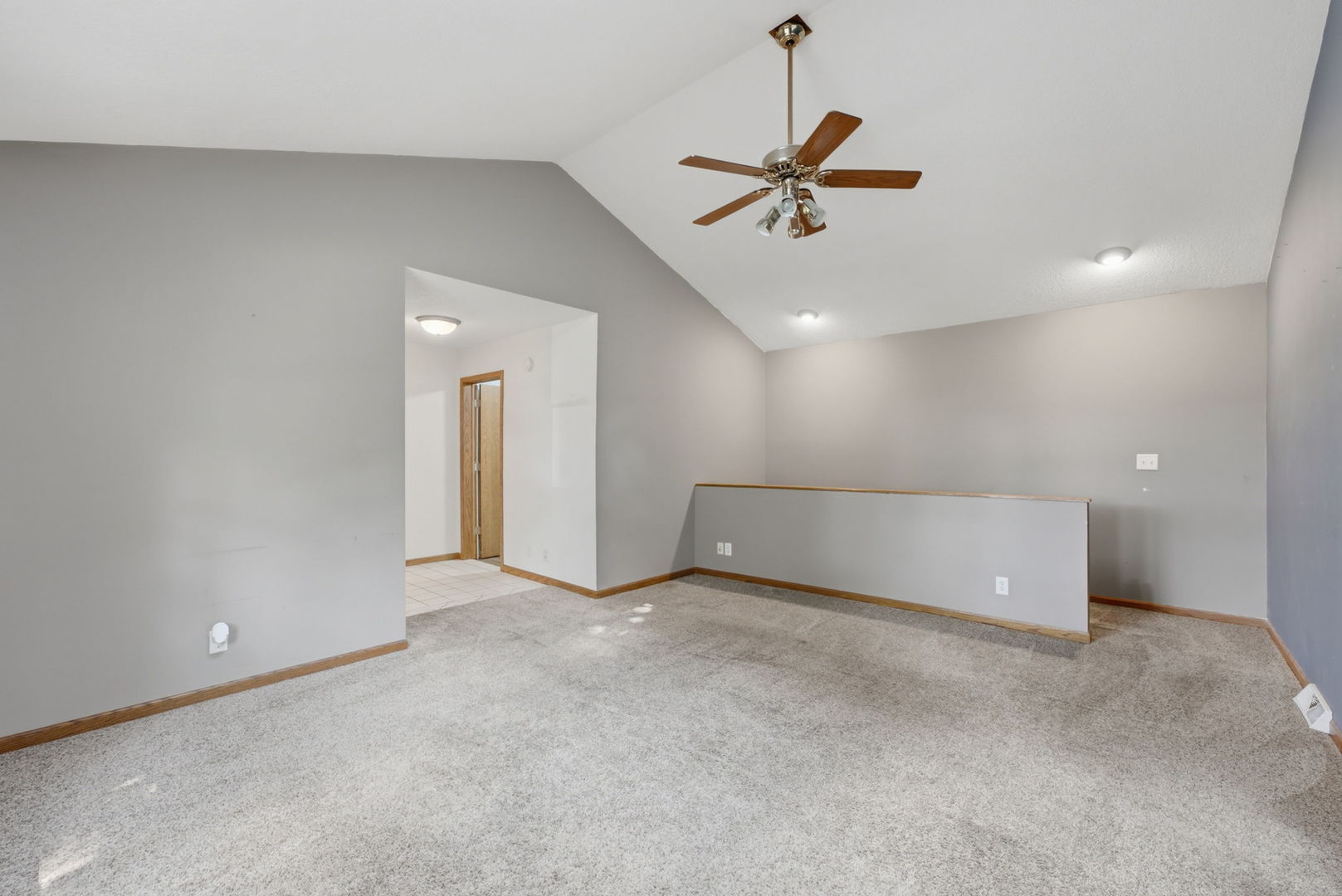 401 Walnut Street Property Photo 9