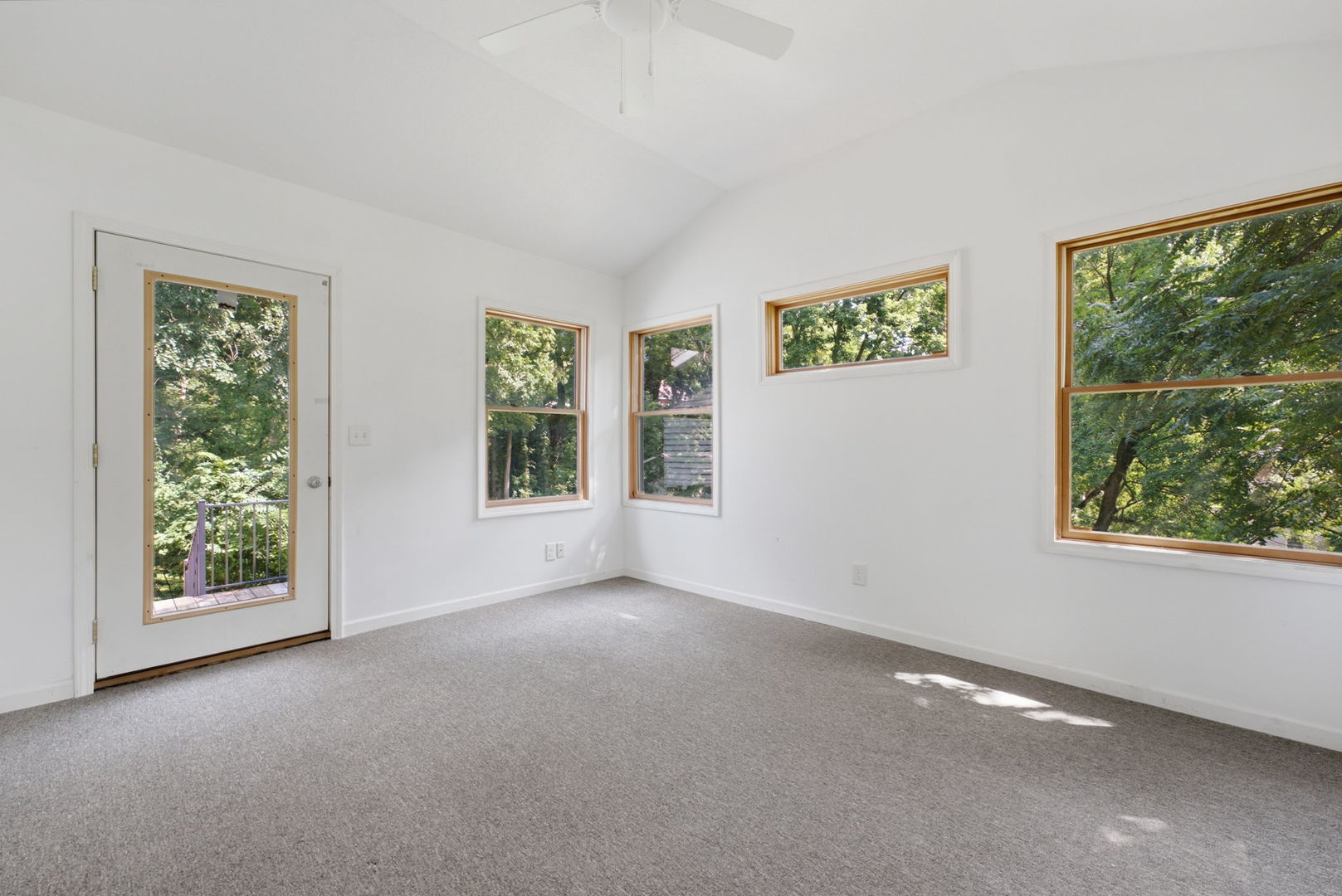 401 Walnut Street Property Photo 11