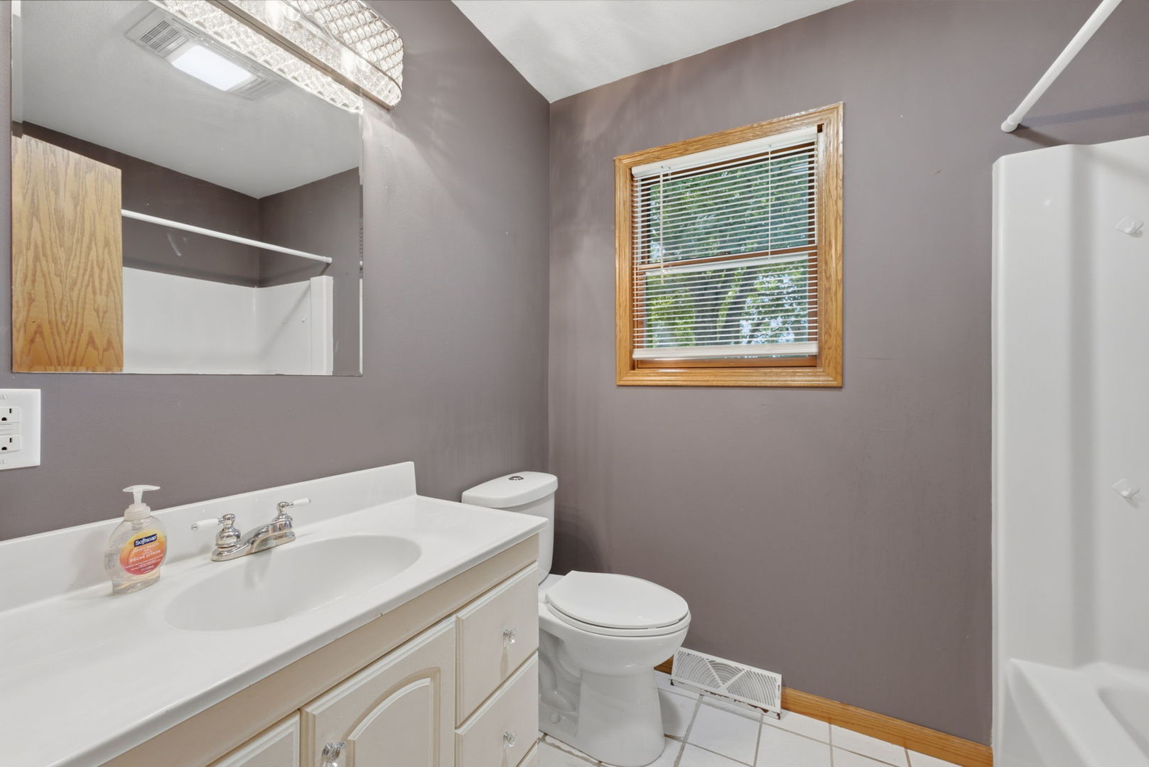 401 Walnut Street Property Photo 12