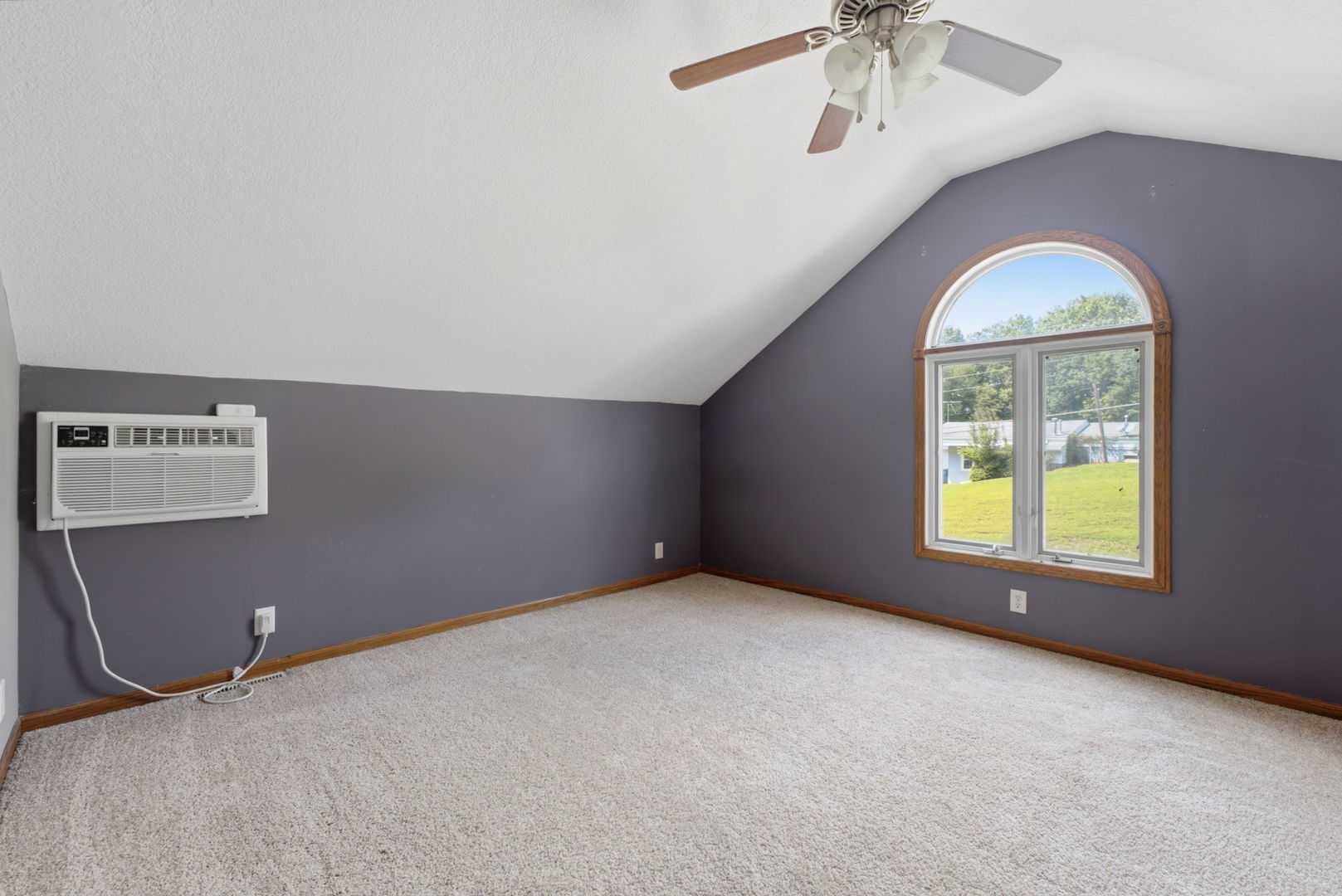 401 Walnut Street Property Photo 13