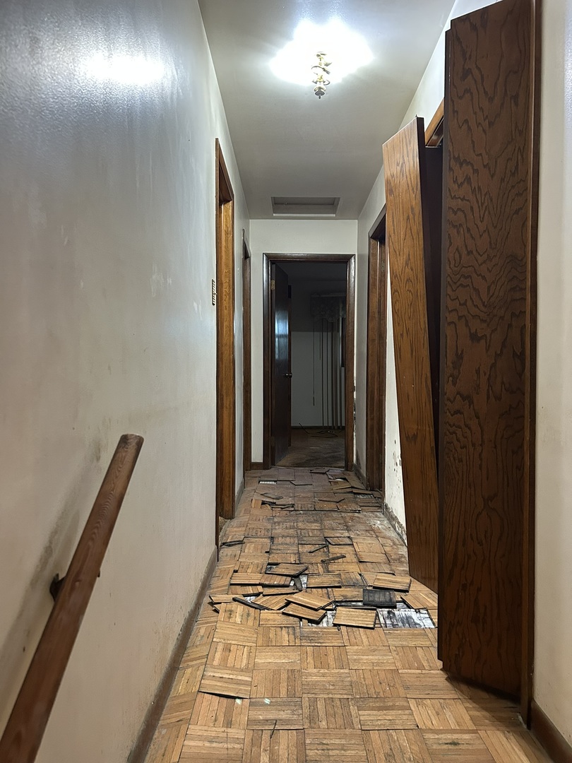 848 E 150th Place Property Photo 13