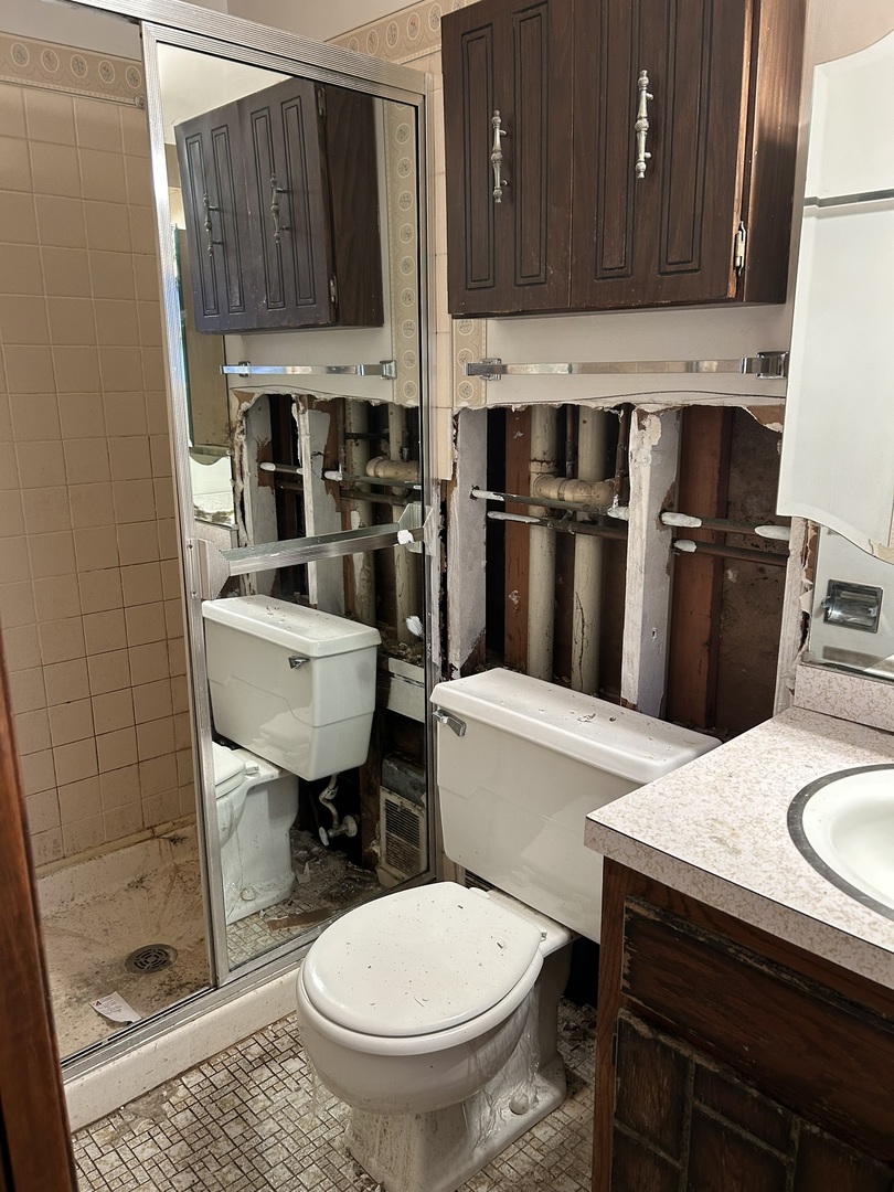 848 E 150th Place Property Photo 15
