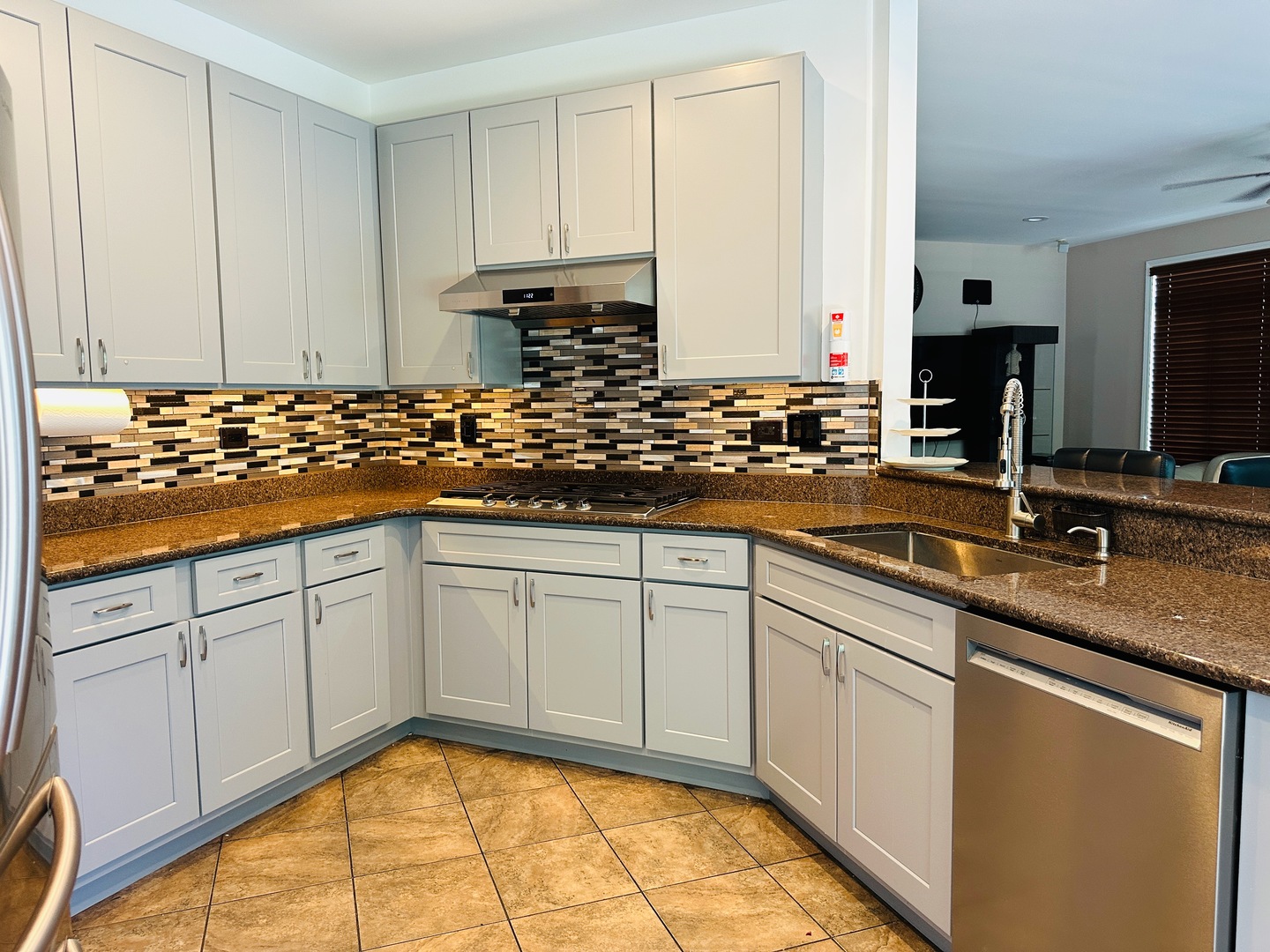 2351 Apple Hill Lane Property Photo 9