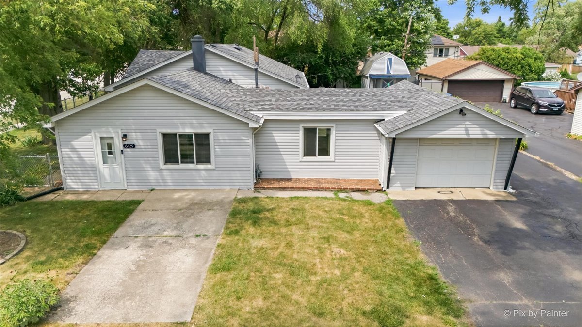 8425 Central Avenue Property Photo 4