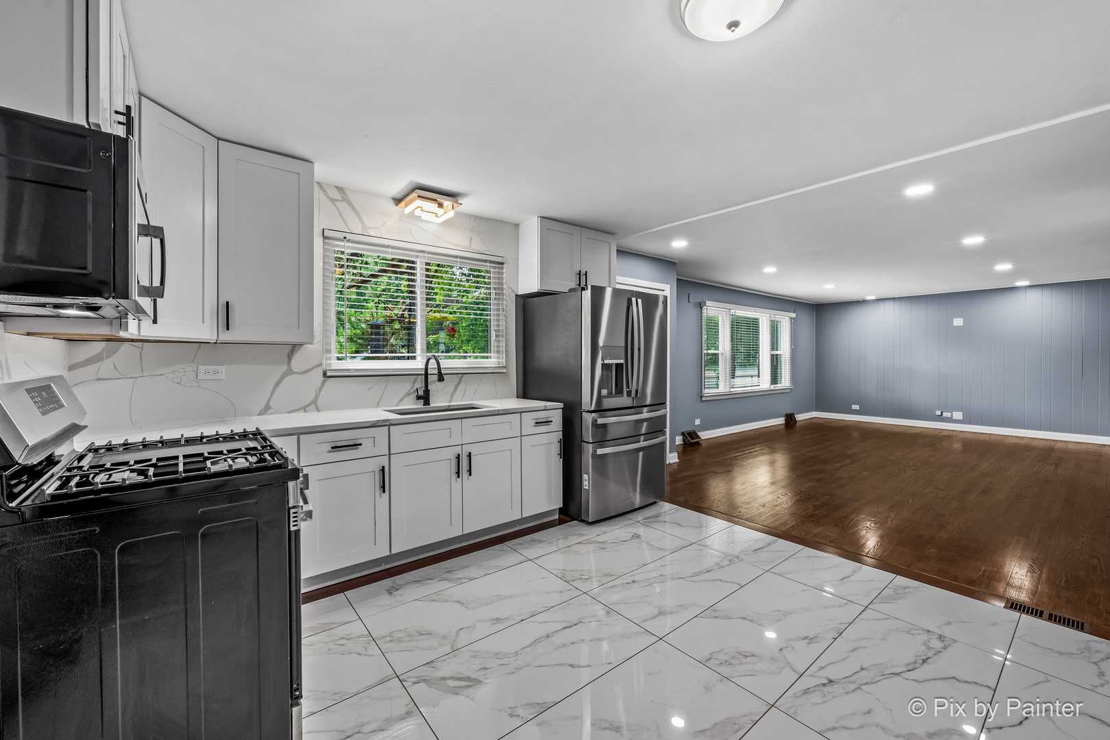 8425 Central Avenue Property Photo 15