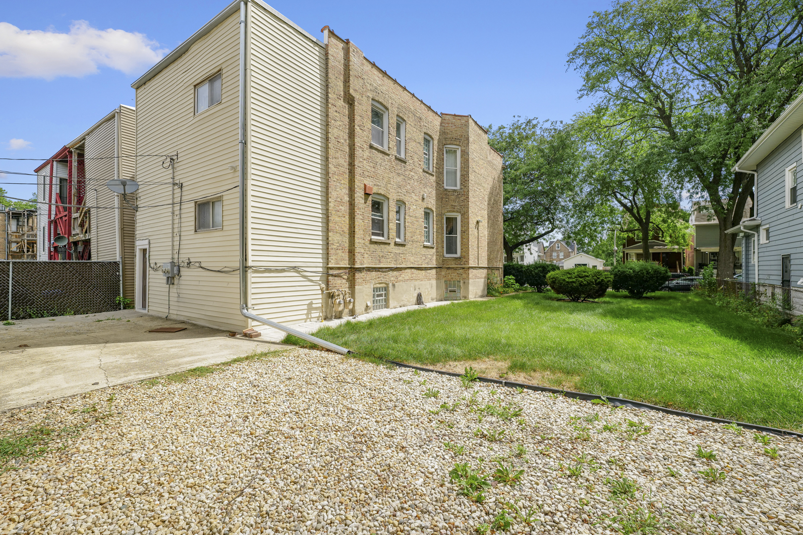 34 N Lockwood Avenue Property Photo 4