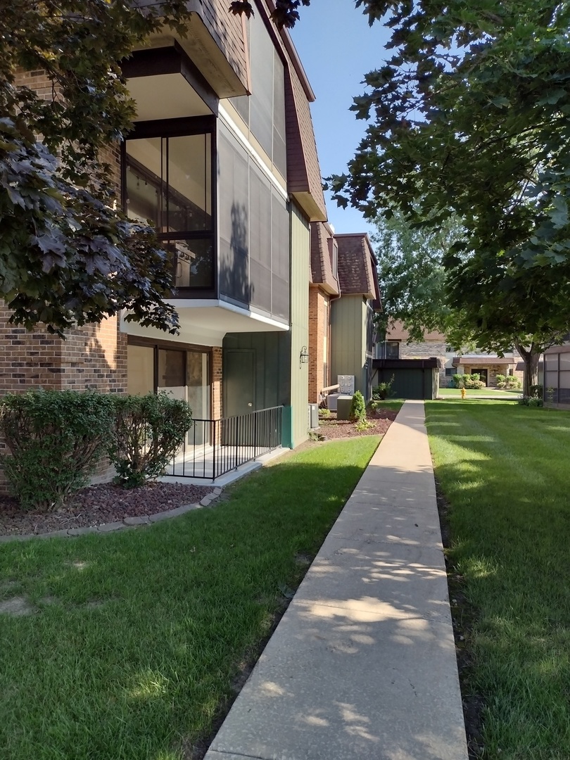 9165 North Road F Property Photo 2