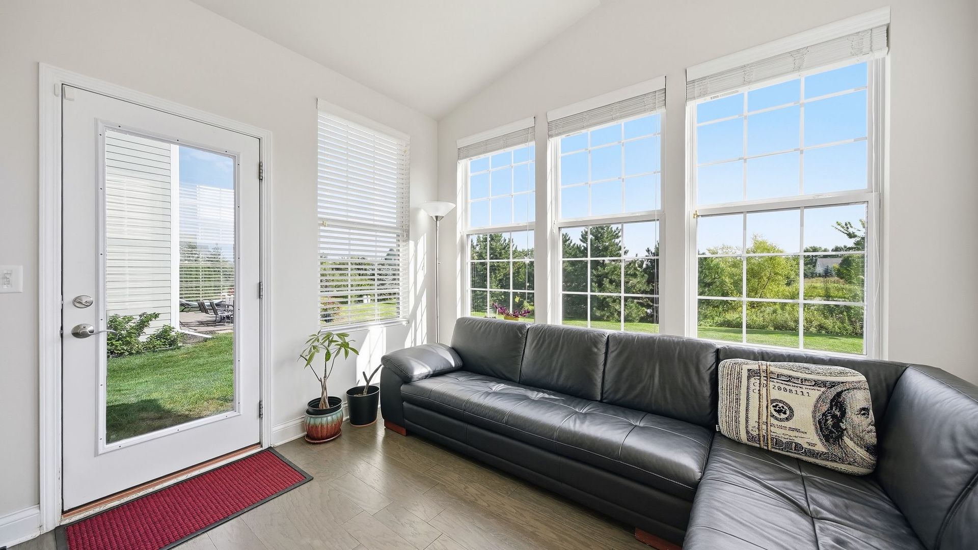 5 Palisades Boulevard Property Photo 11