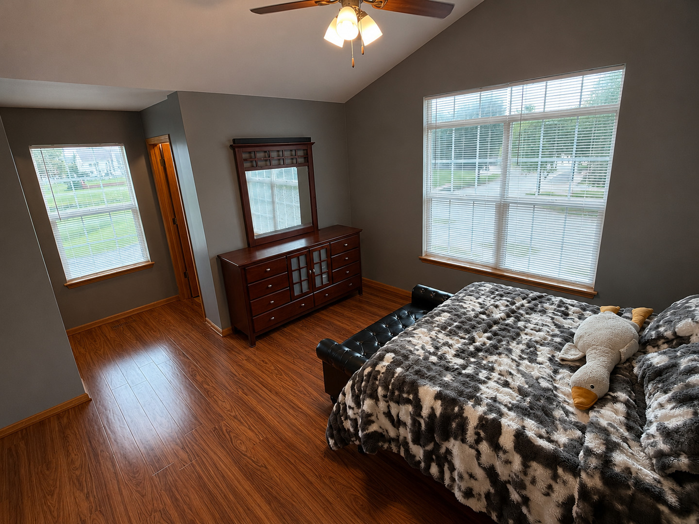 23857 Mcmullin Circle Property Photo 7
