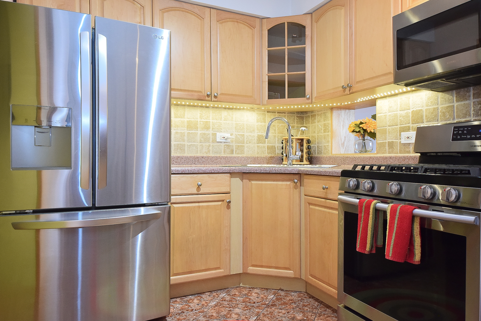 4600 River Road C2 Property Photo 3