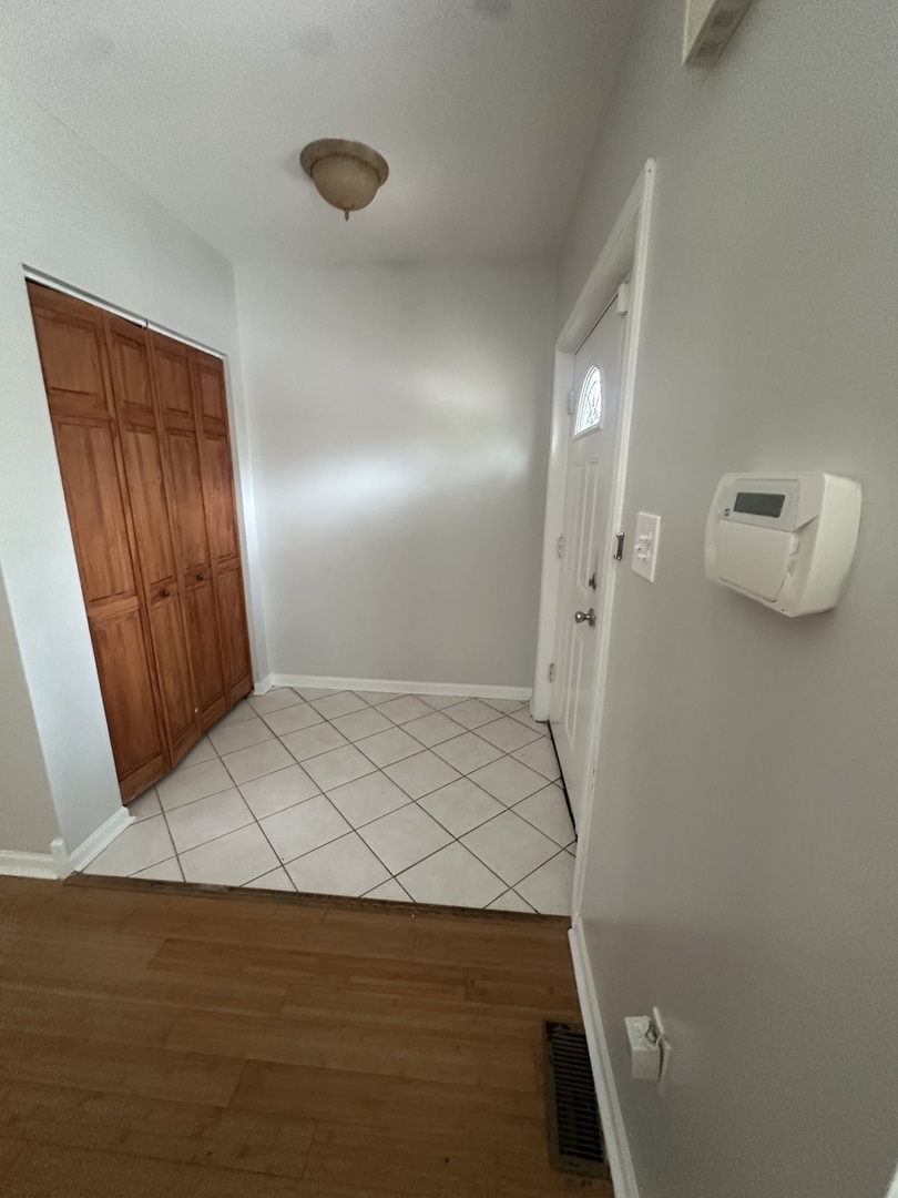 2449 W Taylor Street 2 Property Photo 2