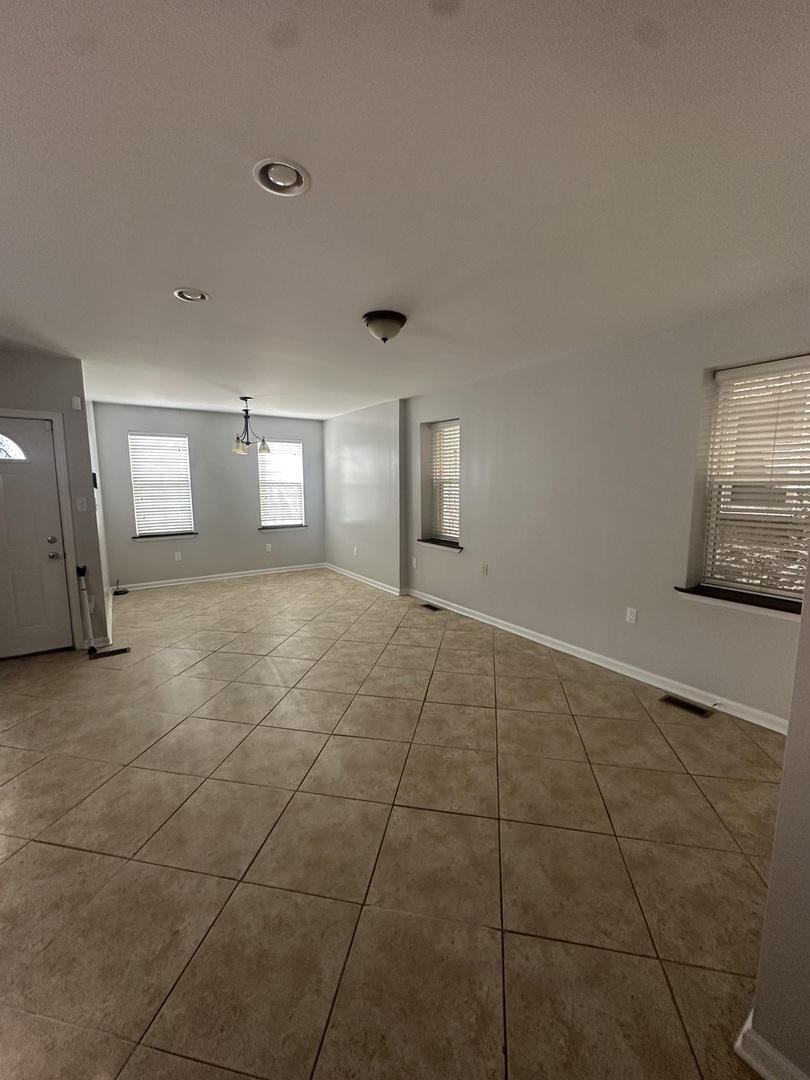 2449 W Taylor Street 2 Property Photo 7
