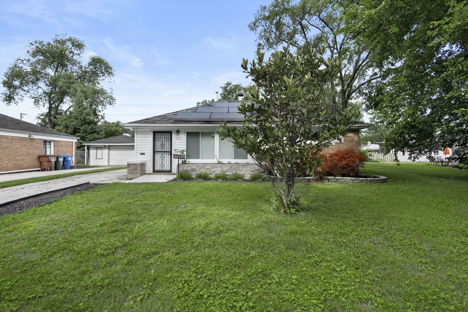 312 Nassau Street Property Photo 1