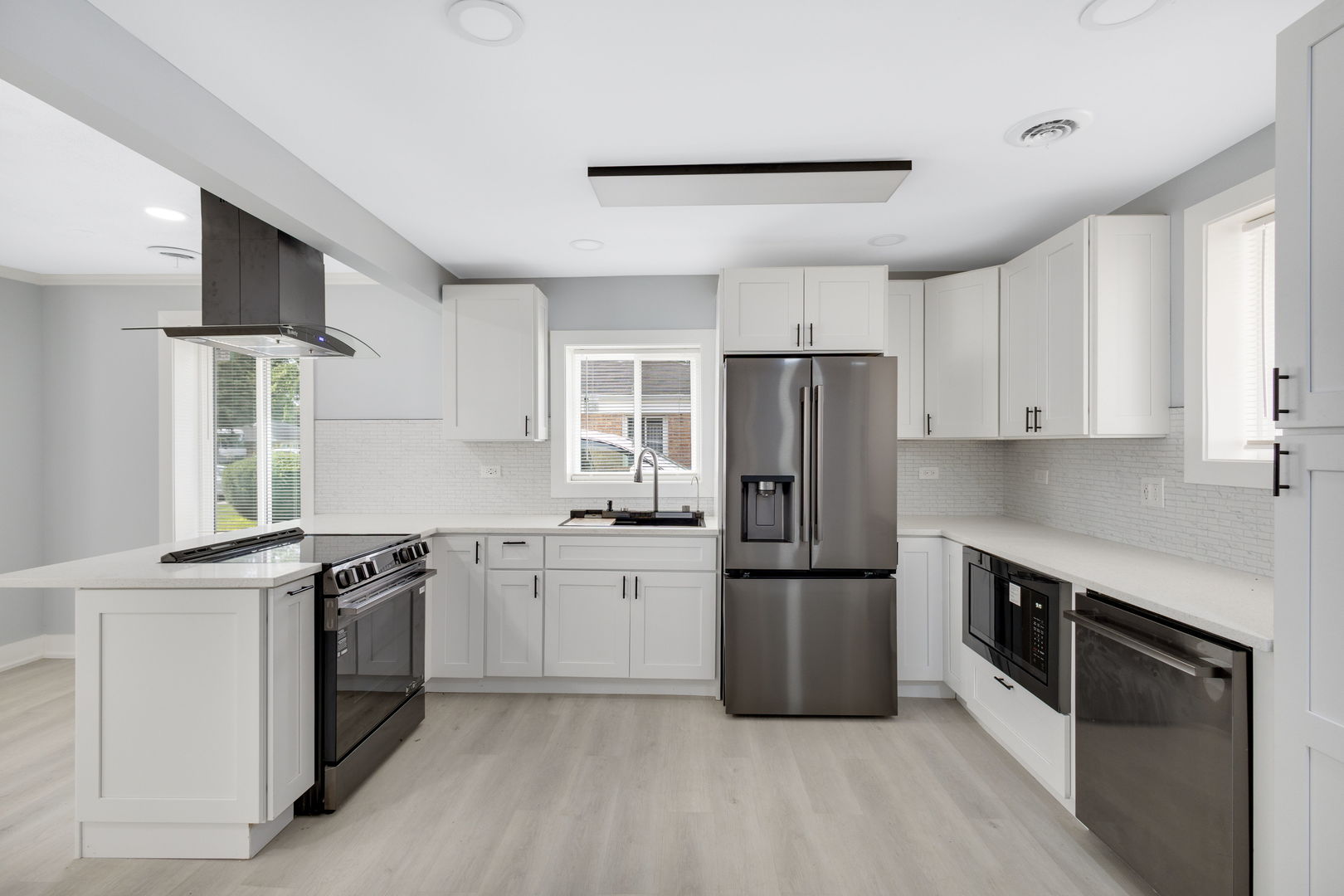 312 Nassau Street Property Photo 6