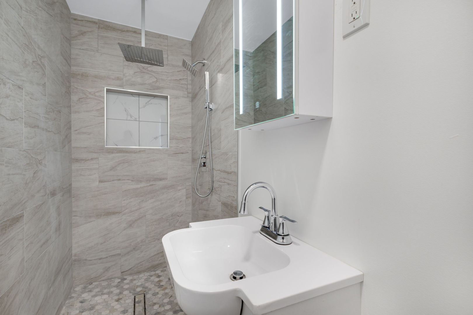 312 Nassau Street Property Photo 10