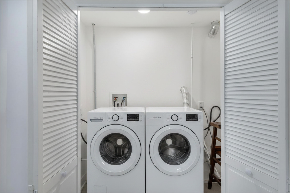 312 Nassau Street Property Photo 14