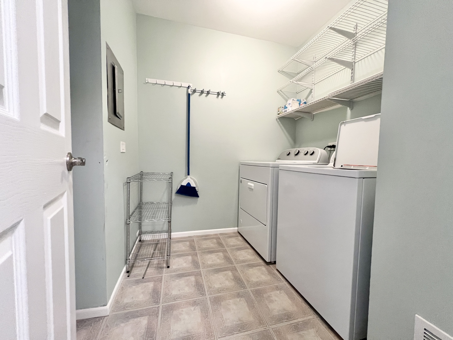 1166 Buckingham Road C1 Property Photo 14