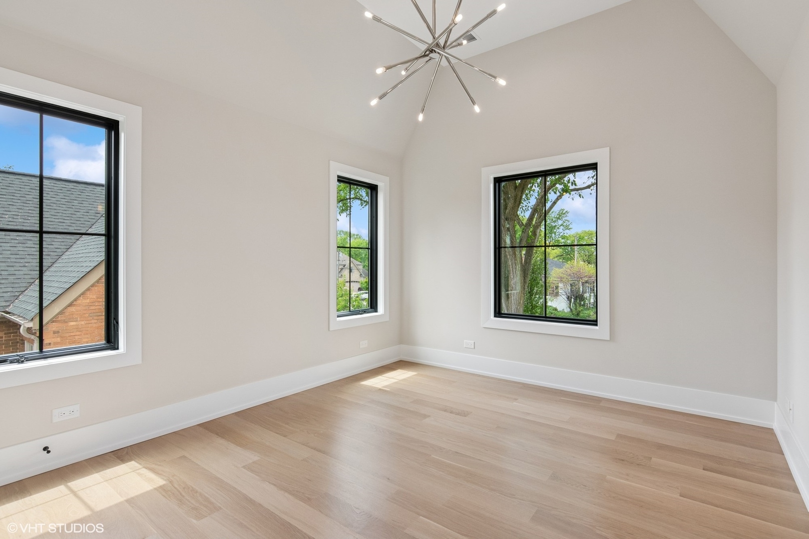 515 S Parkview Avenue Property Photo 26
