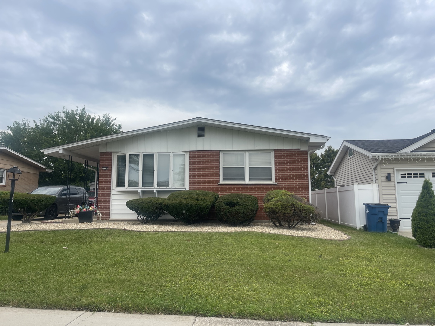 12729809 Property Photo 1