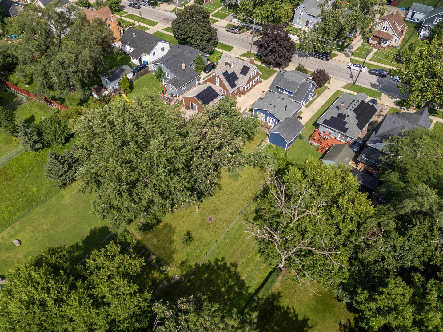 833 Douglas Avenue Property Photo 28