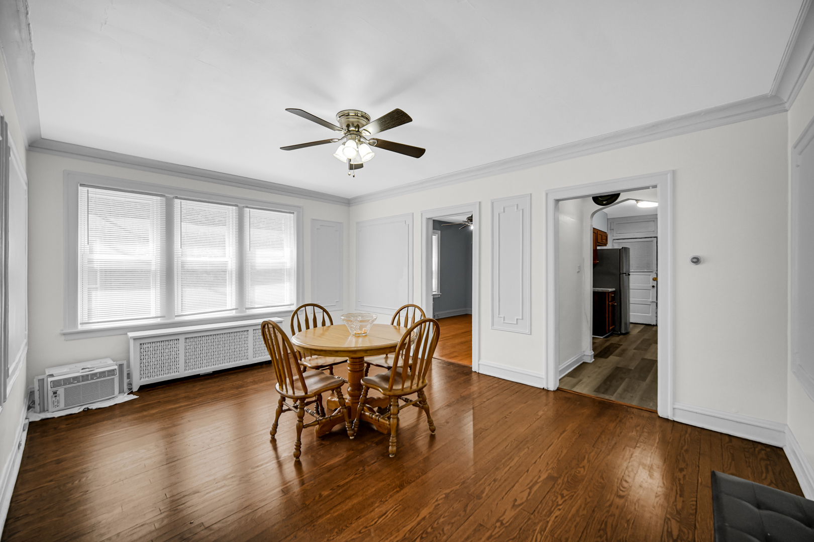 7428 S Bennett Avenue Property Photo 10