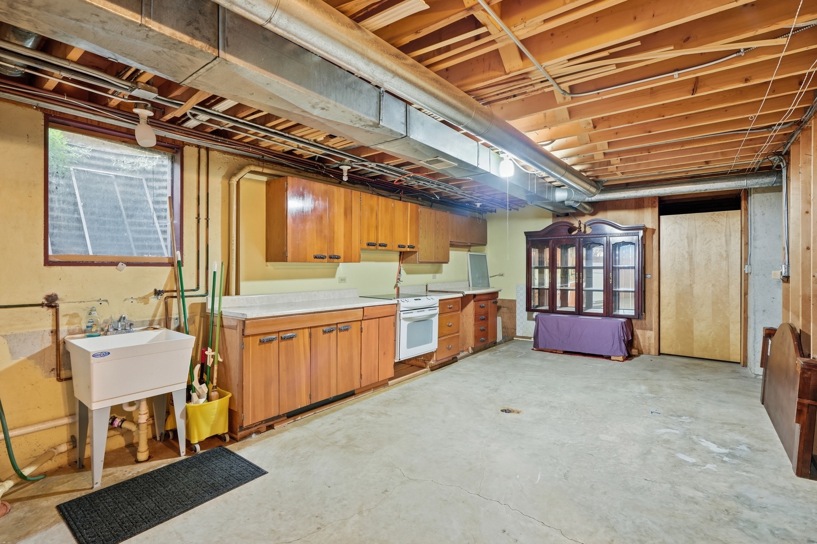 711 Miller Street Property Photo 27