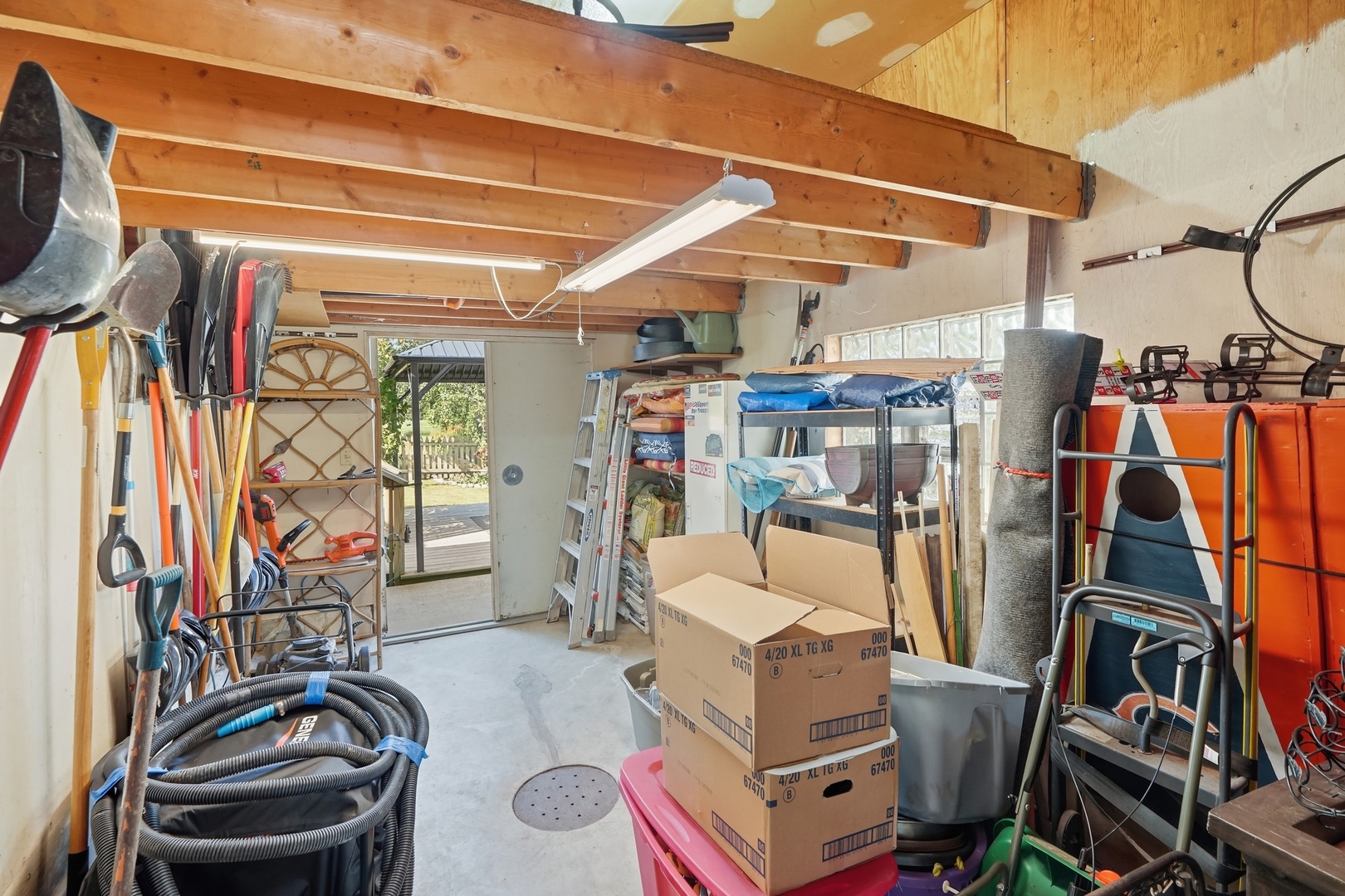 711 Miller Street Property Photo 29
