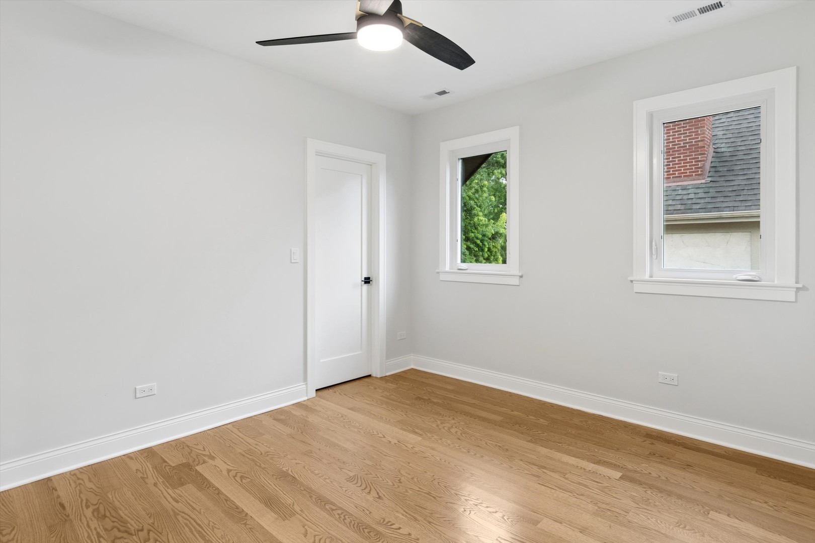 354 Lionel Road Property Photo 27