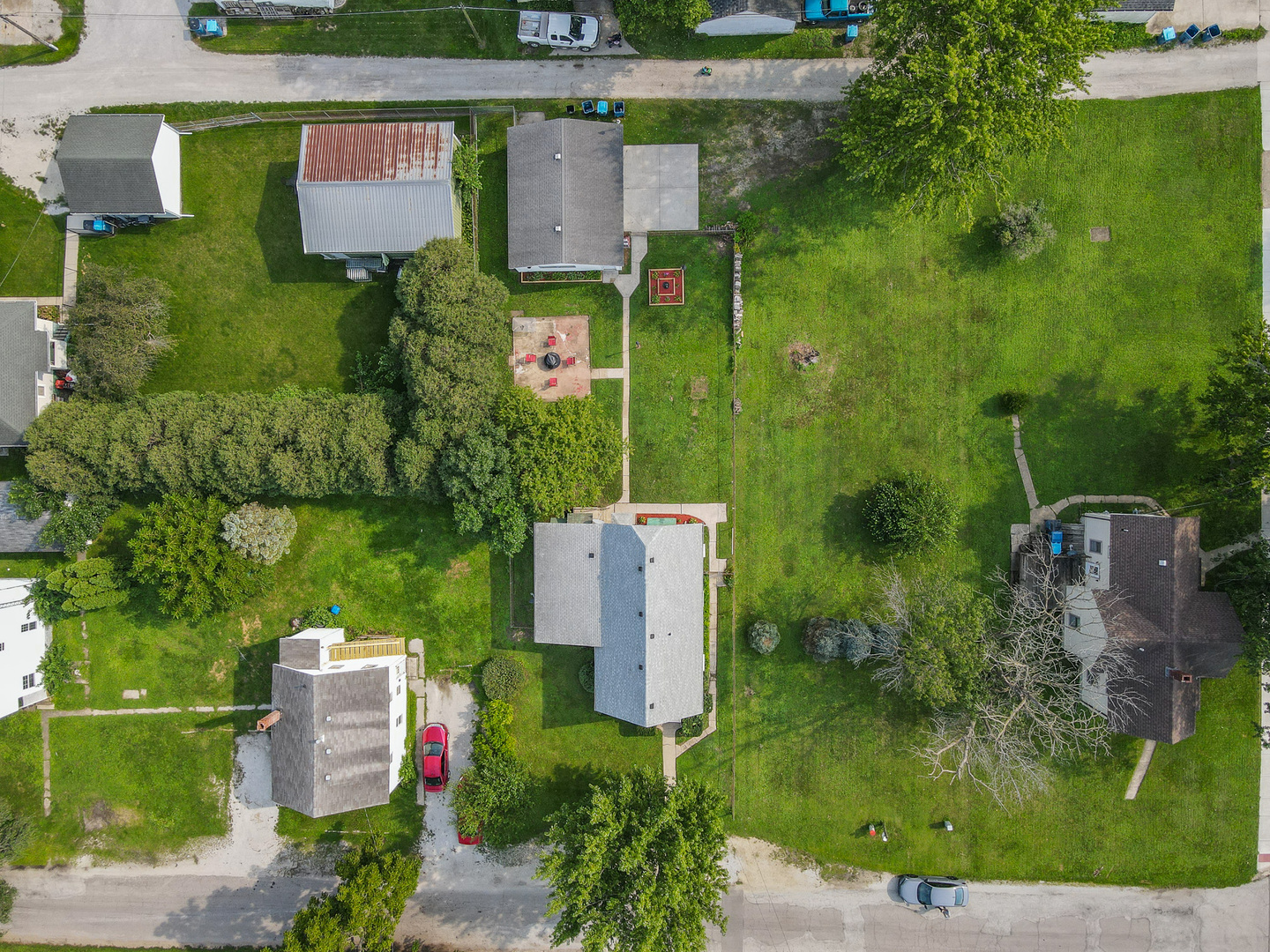 411 E 5th Street Property Photo 51