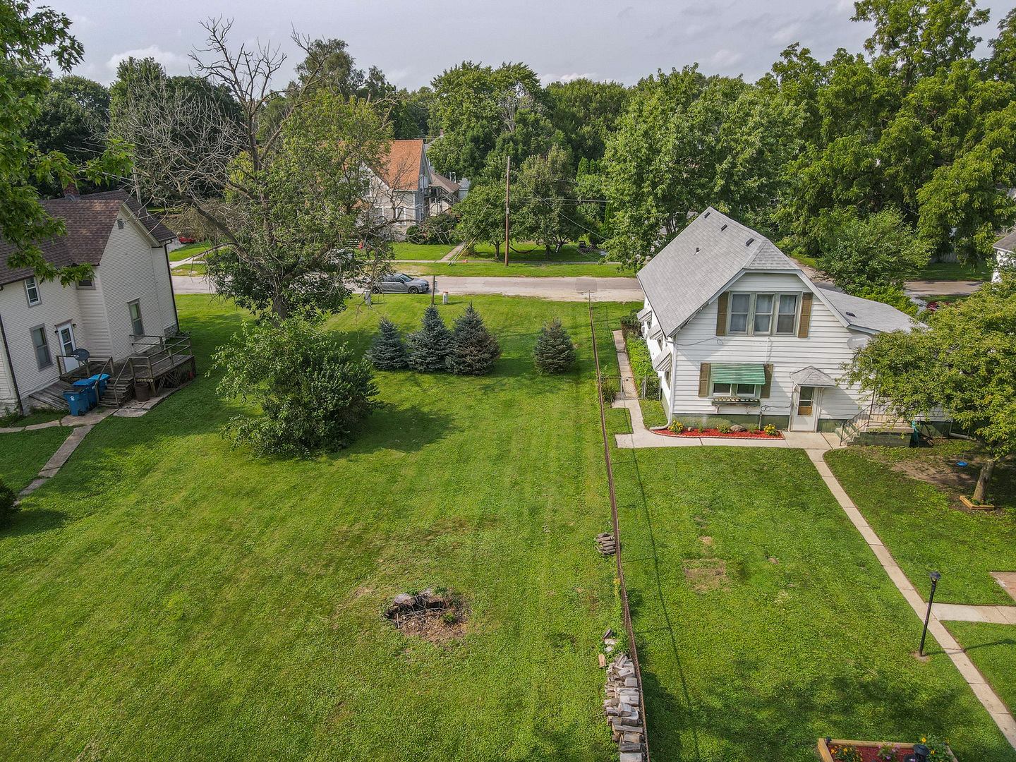 411 E 5th Street Property Photo 53