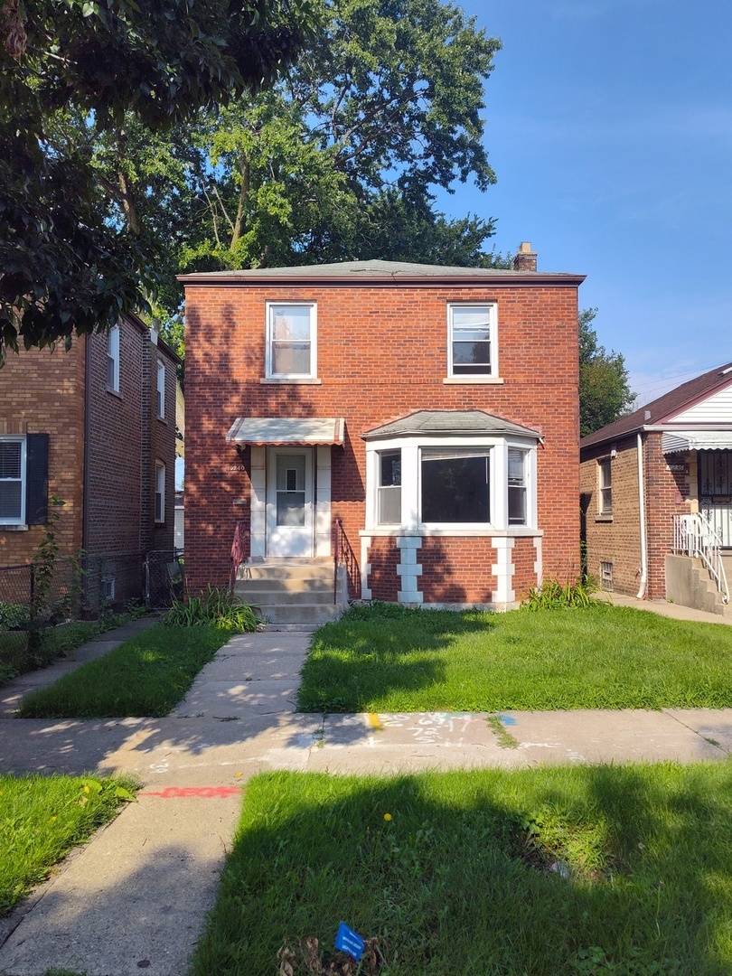 10240 S Forest Avenue Property Photo 1