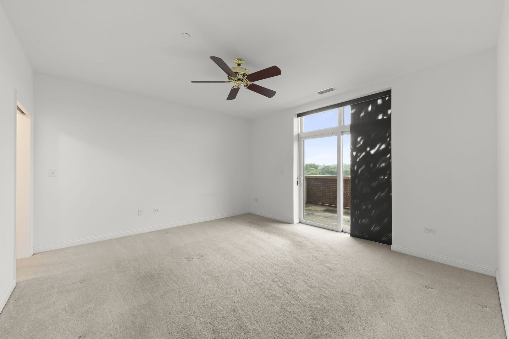 160 S River Street 215 Property Photo 20
