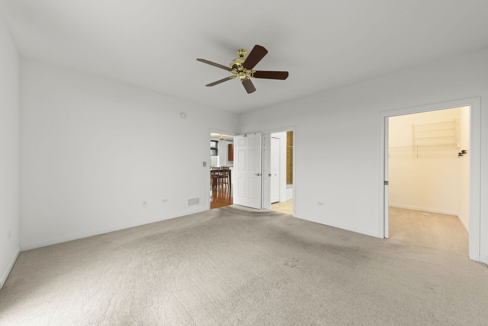 160 S River Street 215 Property Photo 21