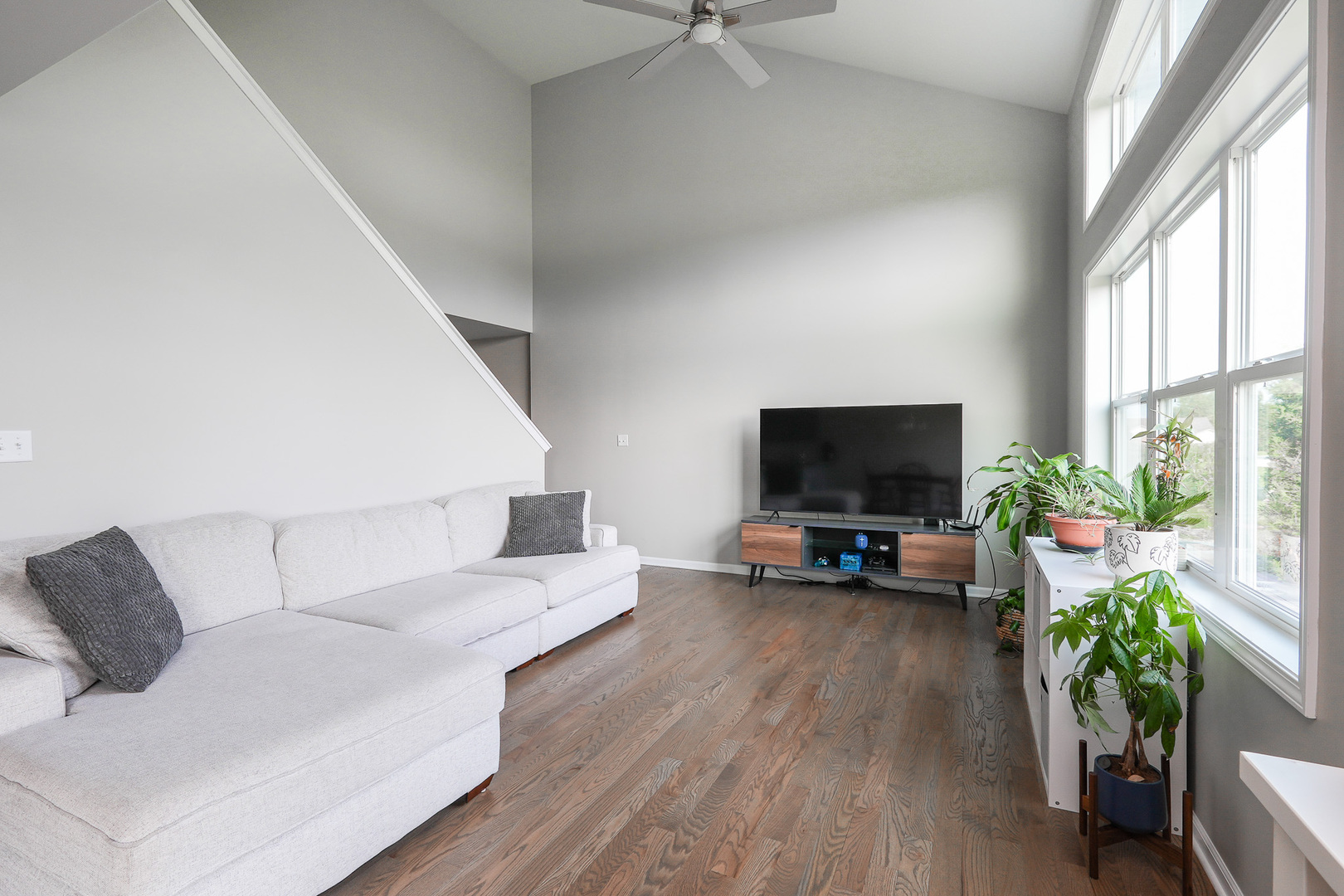 976 Inland Drive Property Photo 8