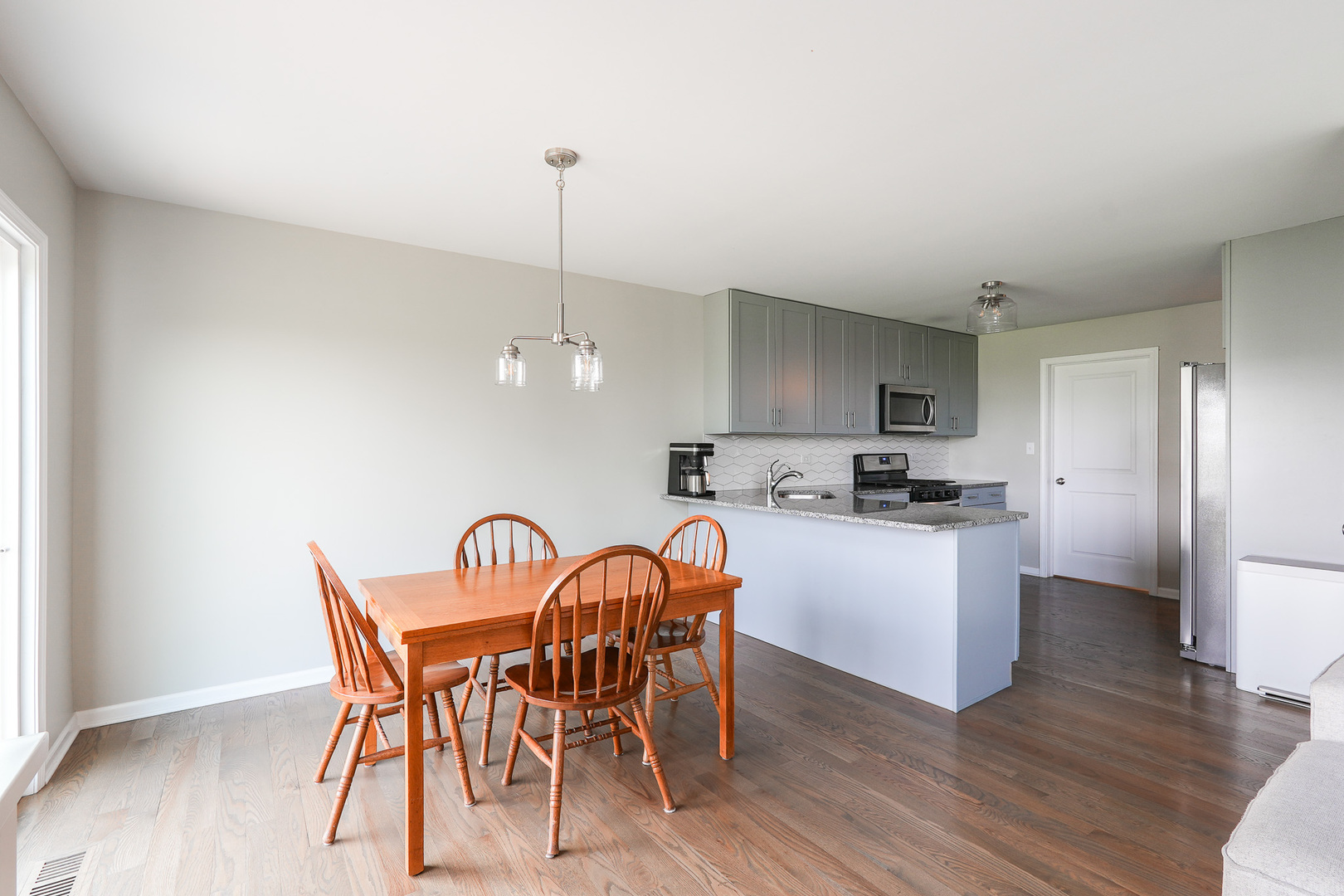 976 Inland Drive Property Photo 11