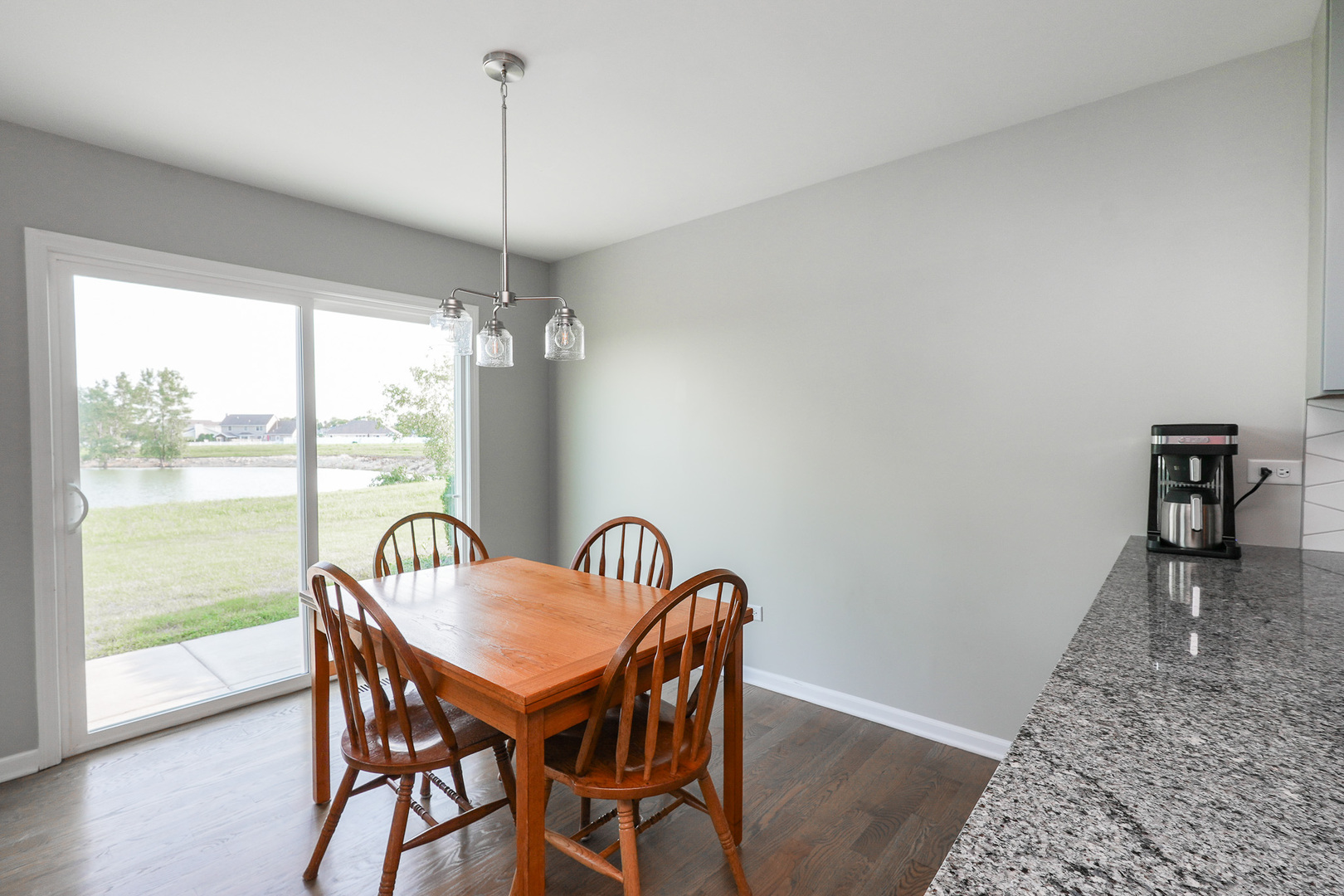976 Inland Drive Property Photo 12