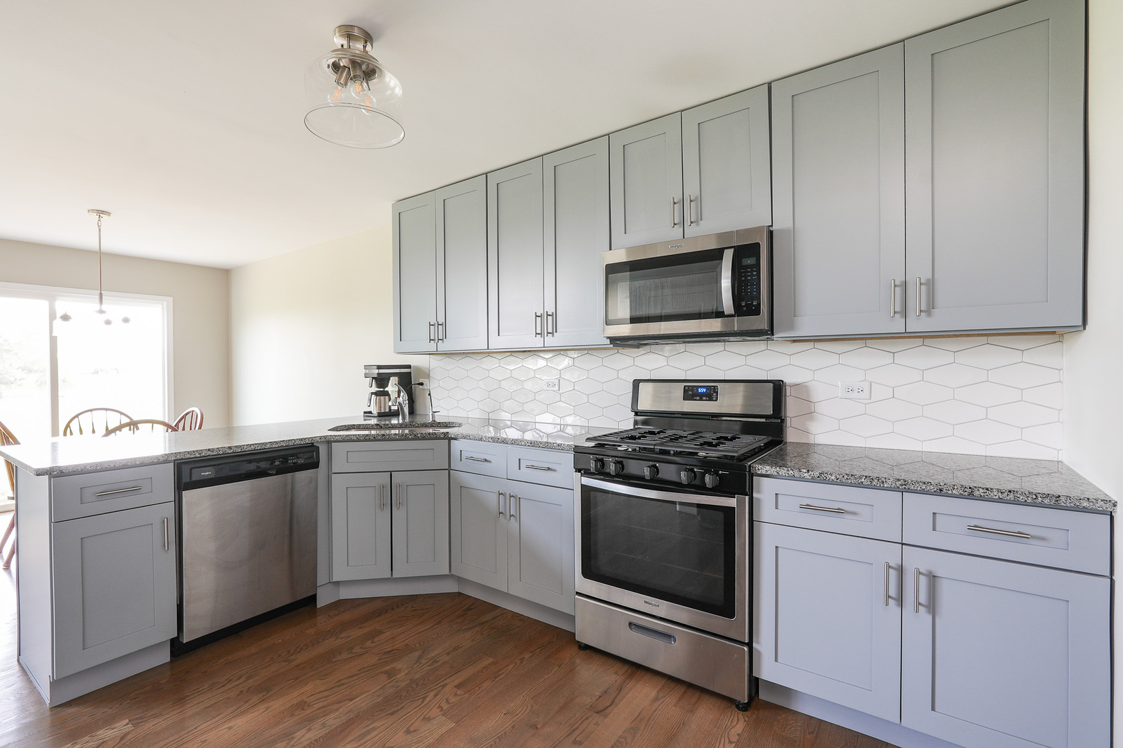 976 Inland Drive Property Photo 13