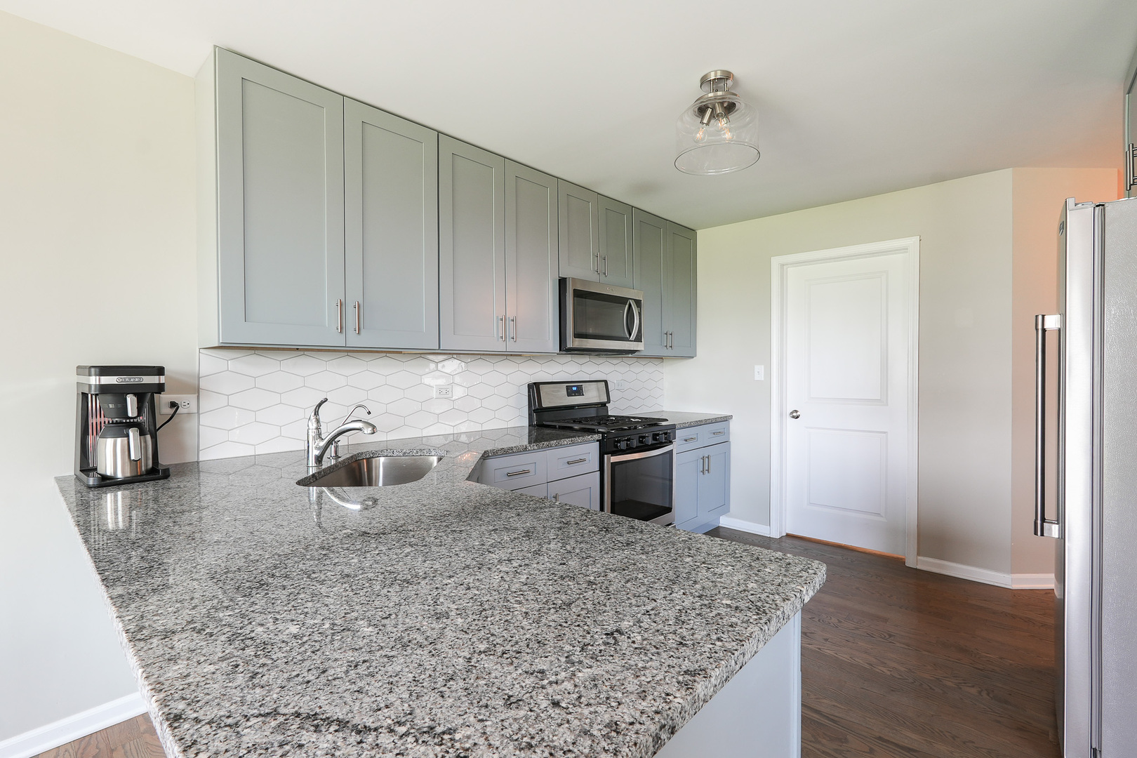 976 Inland Drive Property Photo 15
