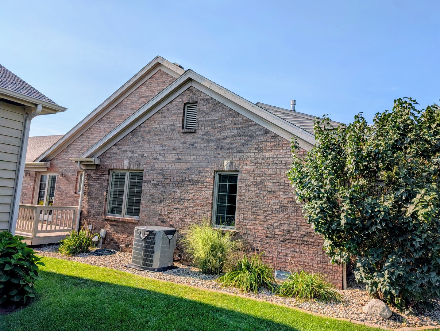 2909 Greystone Place Property Photo 4