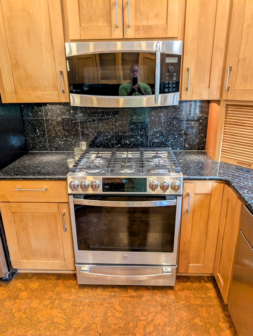 2909 Greystone Place Property Photo 53